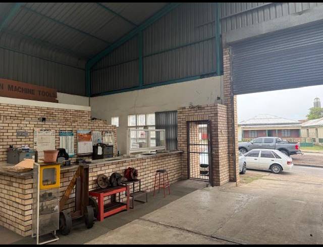 INDUSTRIAL FOR SALE IN SIDWELL